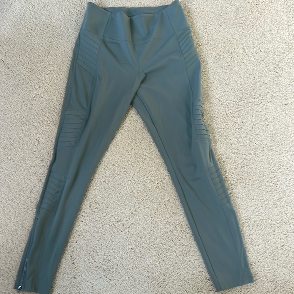 Like new! Athleta large Delancey Moto tights/leggings in gray/green
